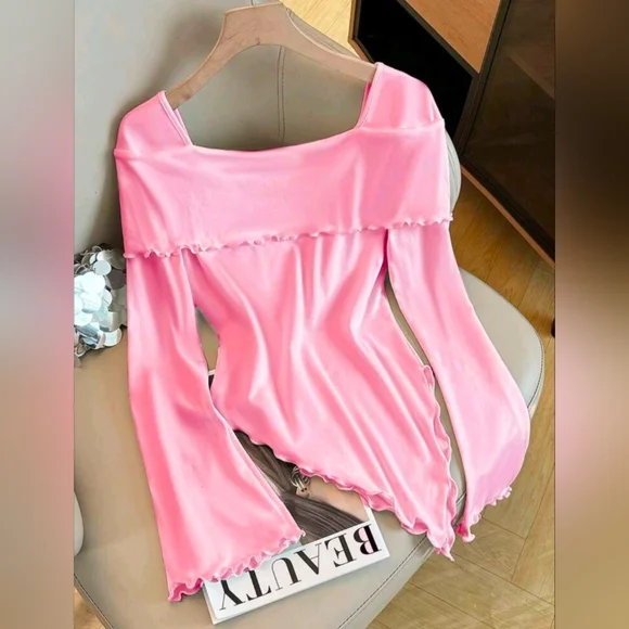 GlowEve Women's Elegant 3D Floral Asymmetric Hem Long Sleeve - Picture 2 of 8